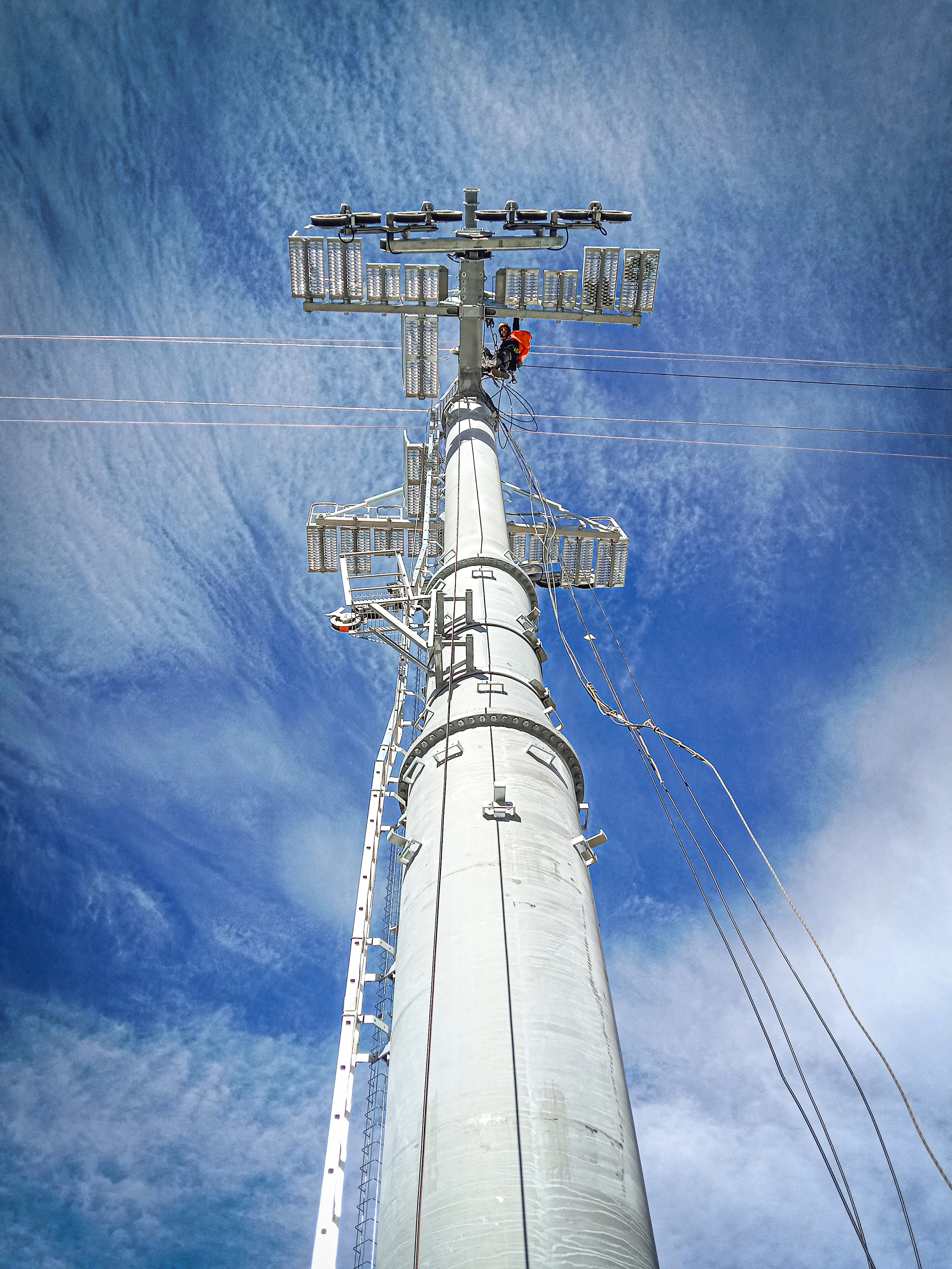 Intervention de cordistes MS Access pour respirer le bon air chez VLM à Porte Puymorens (industrie) – 3